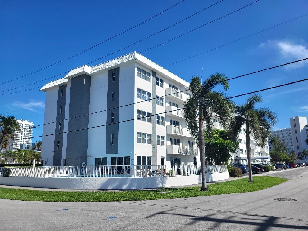 Bayshore Embassy-BUILDING FRONT WITH POOL